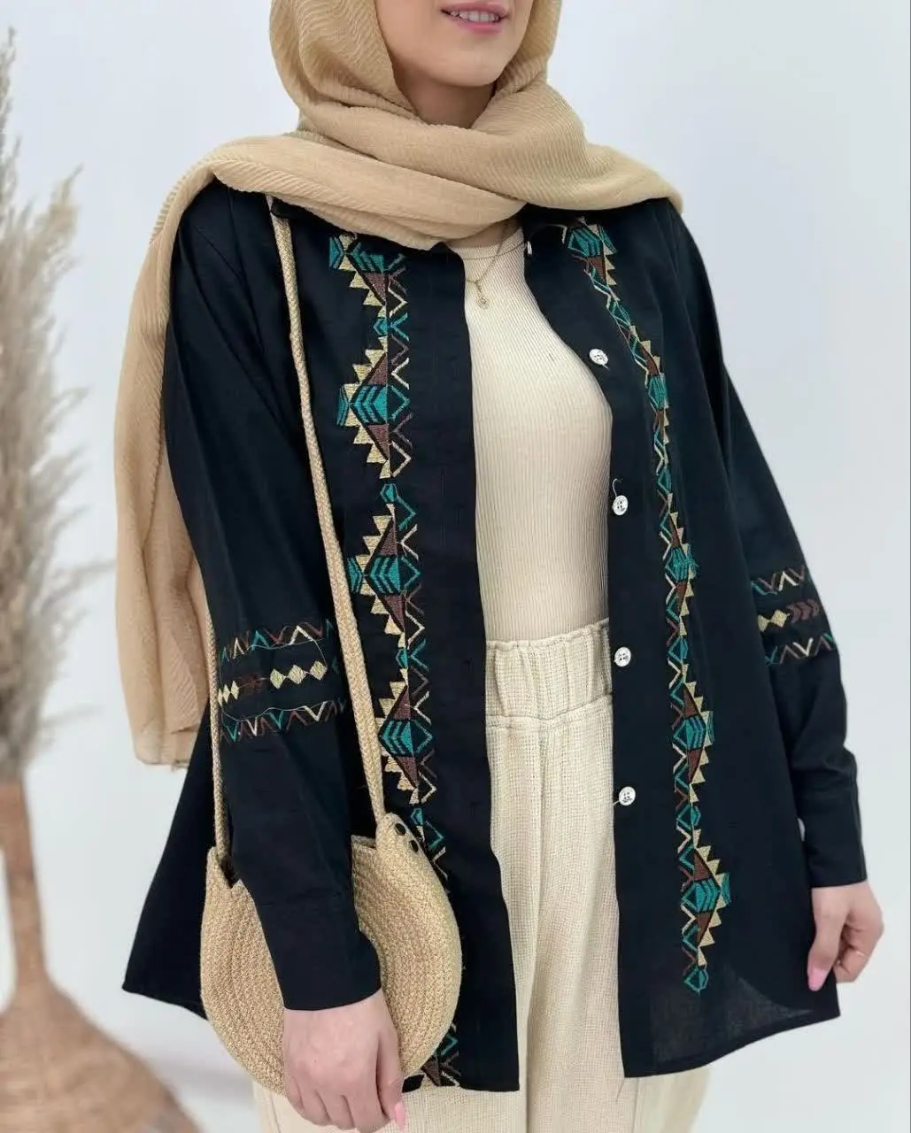 👚نام: شومیز گلدوزی
