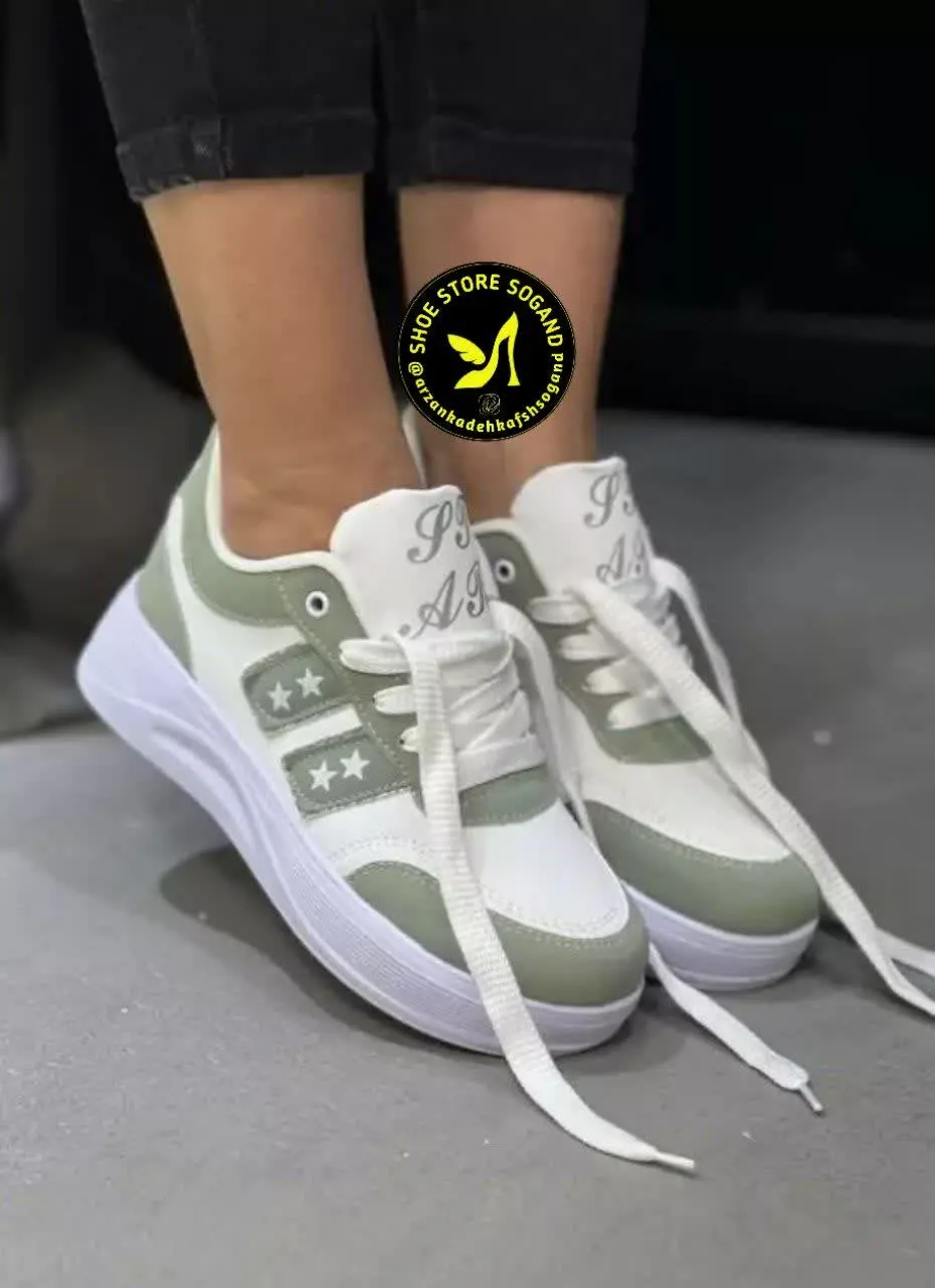 ✔️کتونی مدل ستاره 
