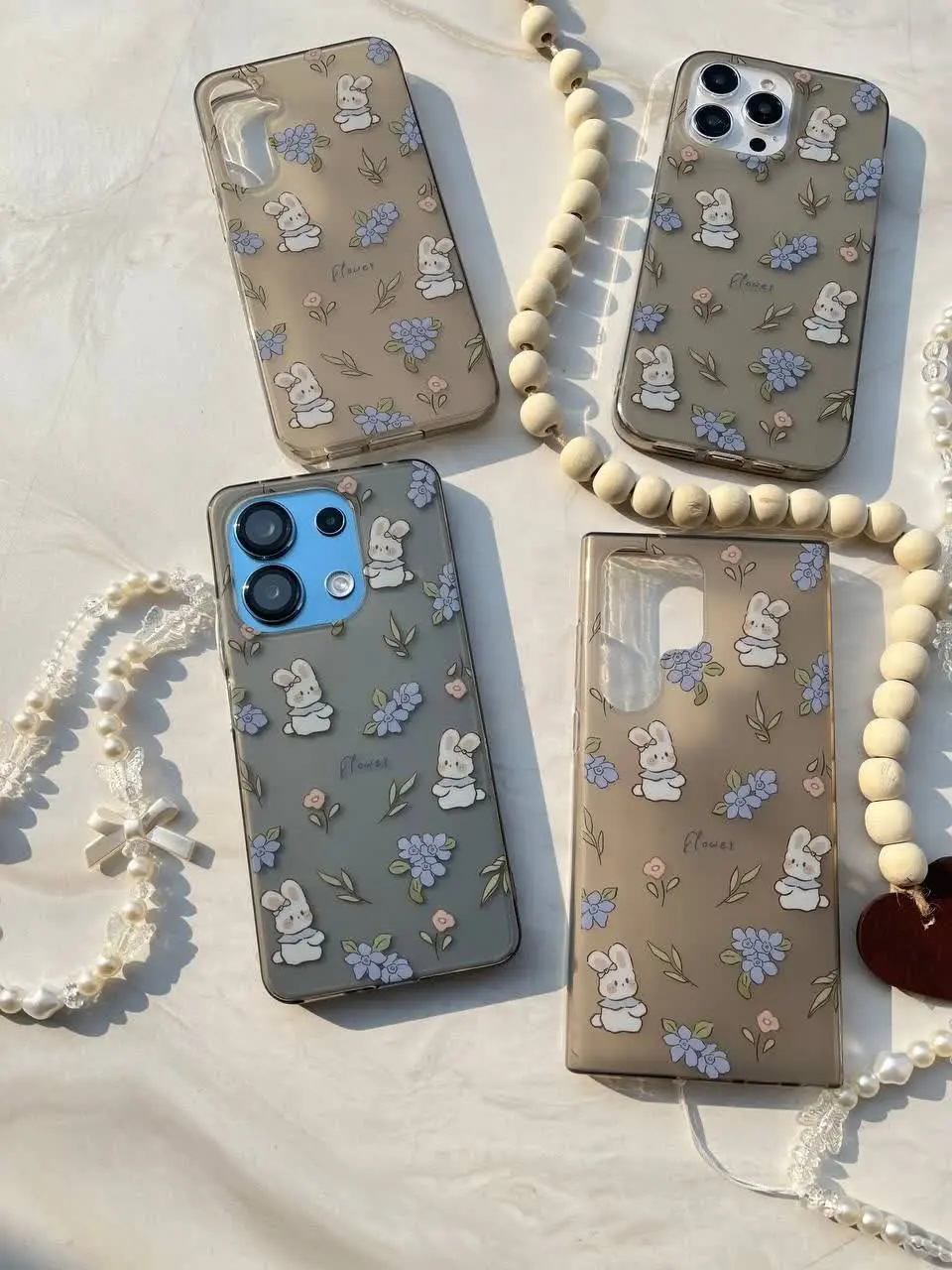 قاب خرگوش مات با آویز فوق العاده زیبا مخصوص انواع #سامسونگ #شیائومی و #آیفون 
