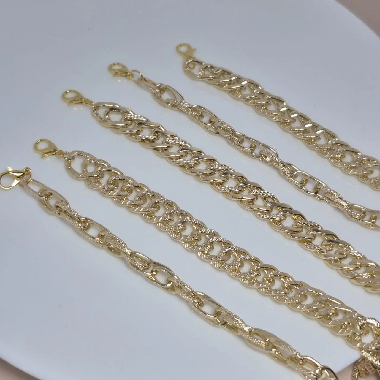 اربعین پارسال من یه تعداد از این مدل 
