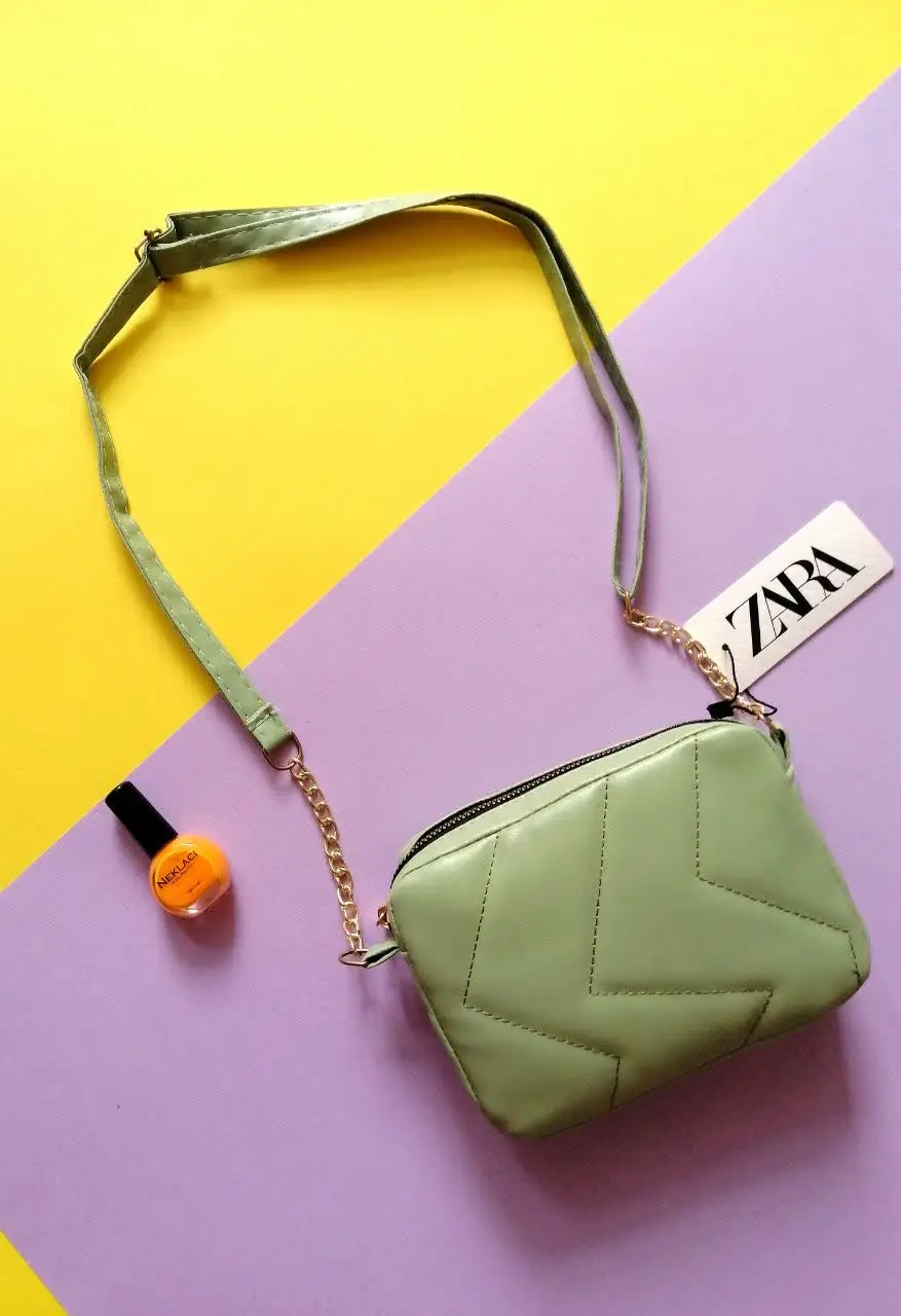 کیف زارا با دوخت مورب
