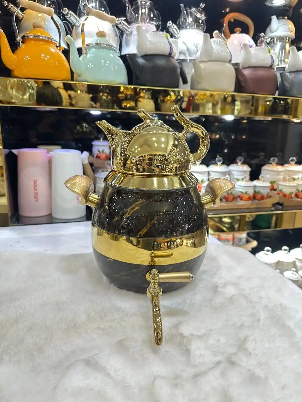 کتری قوری‌های شیر دار مدل ماربل
