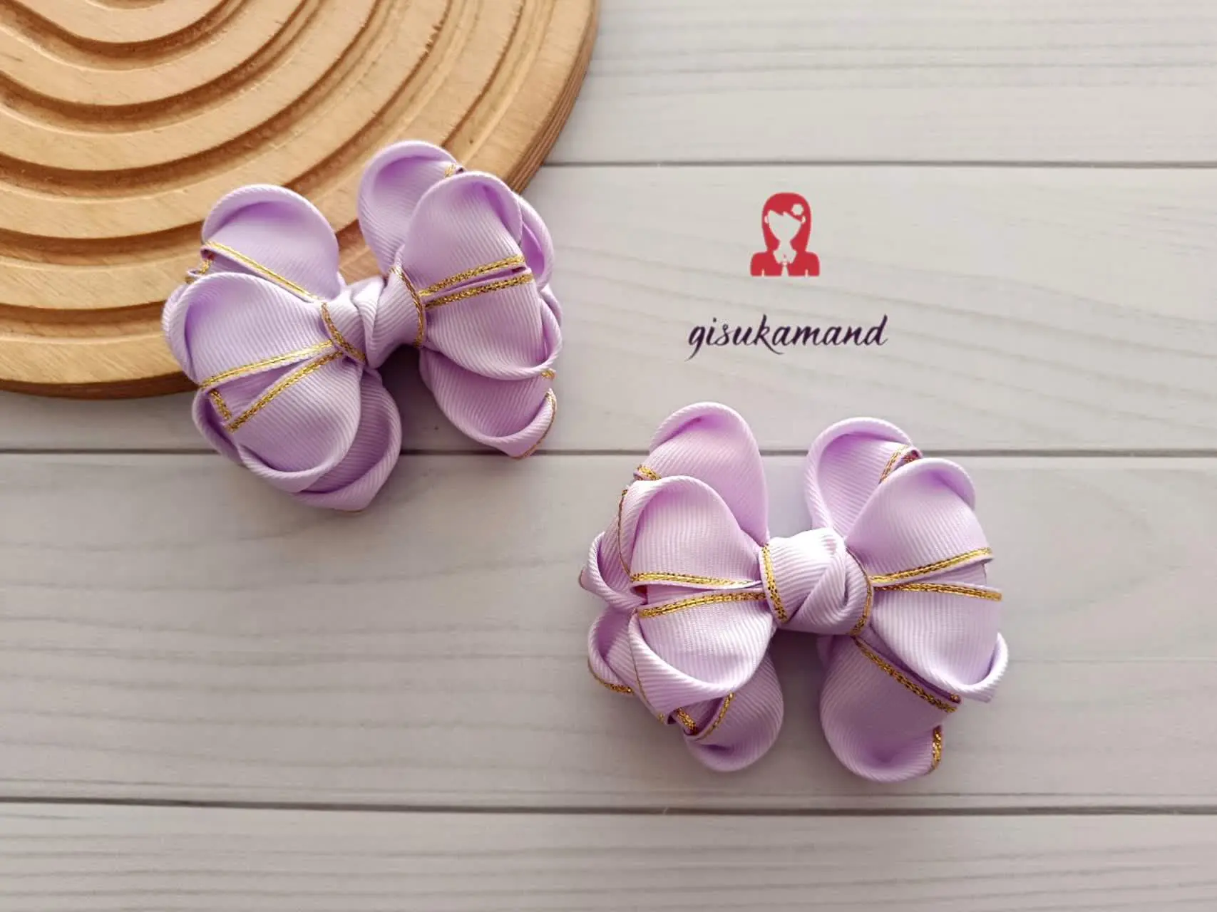 گلسر پفکی تمام لب زری سوسنی😍