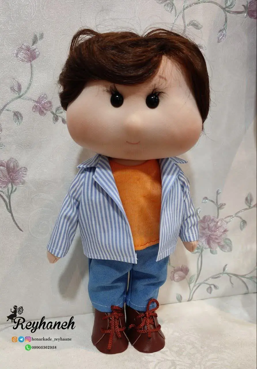 رنگ و مدل لباس به سفارش خودشون 
