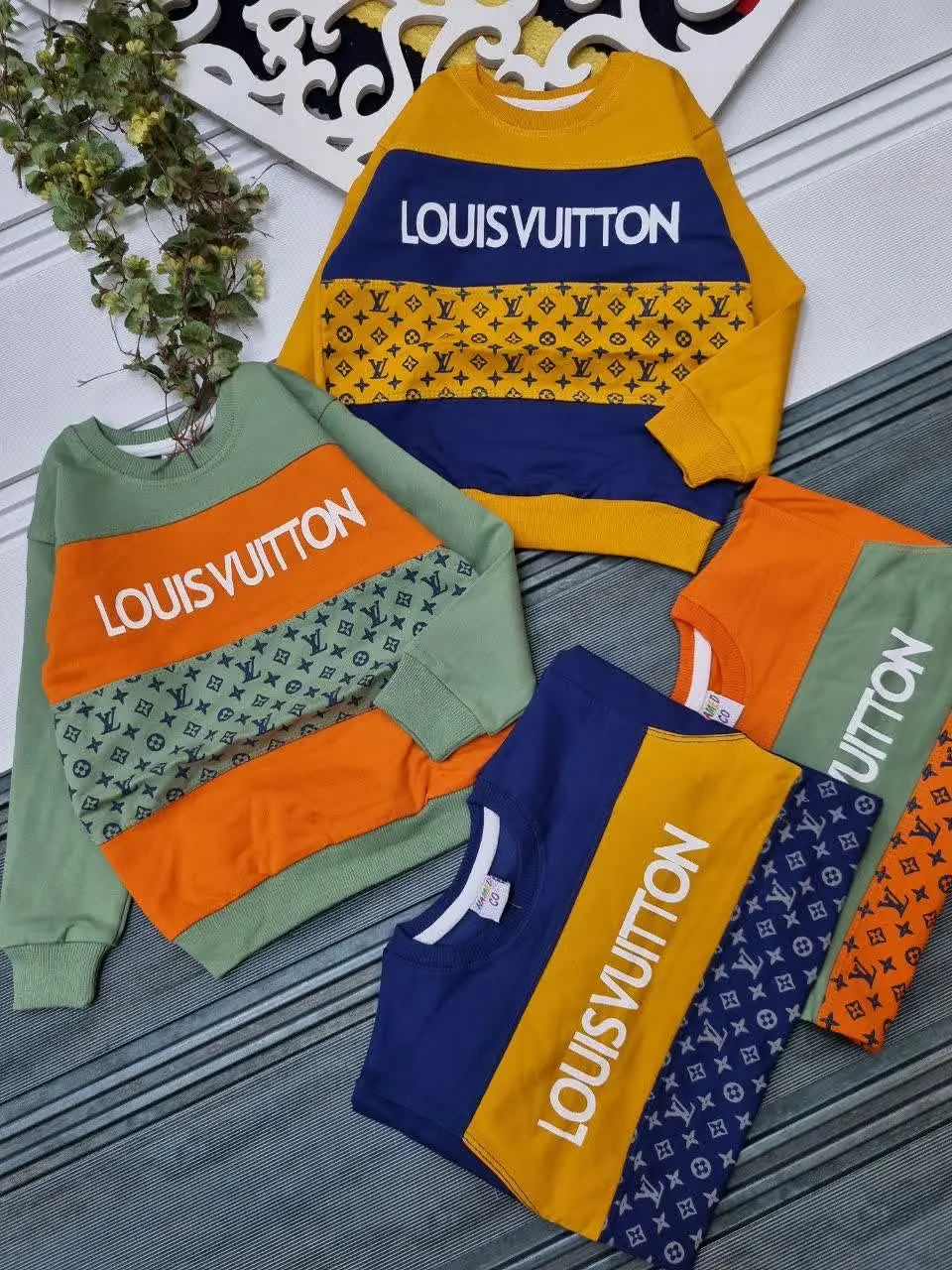 🇮🇷🧥🧶👗👚👔🎽👕👖💎
