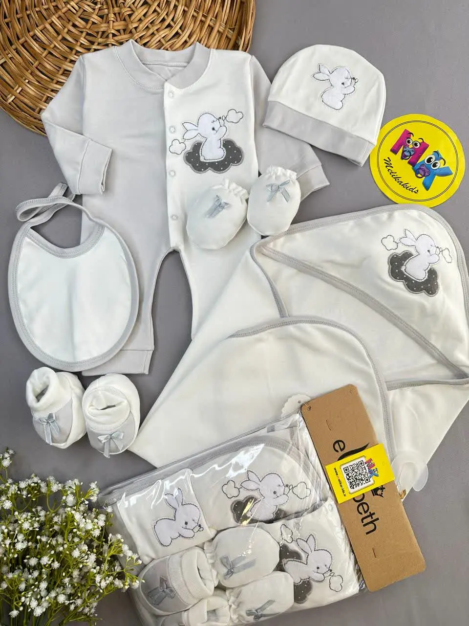 ست هفت تکه بیمارستانی الیزابت طرح خرگوش و ابر طوسی نوزادی و کودک کد ۱۱۷۵۲۴ 
