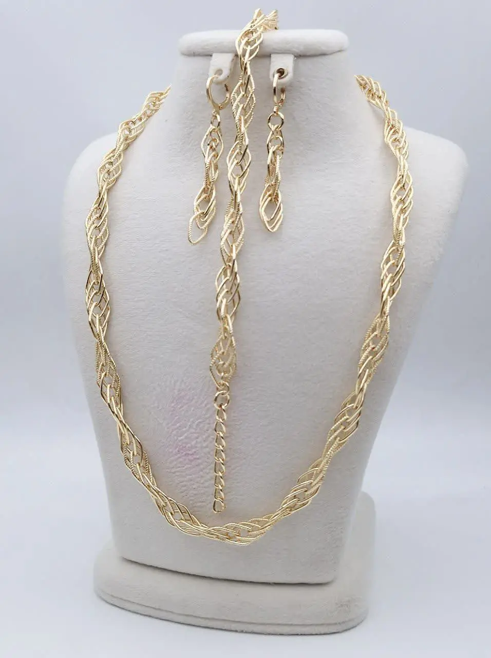 ♦️ سرویس نگیندار ویژه عیدانه😍
