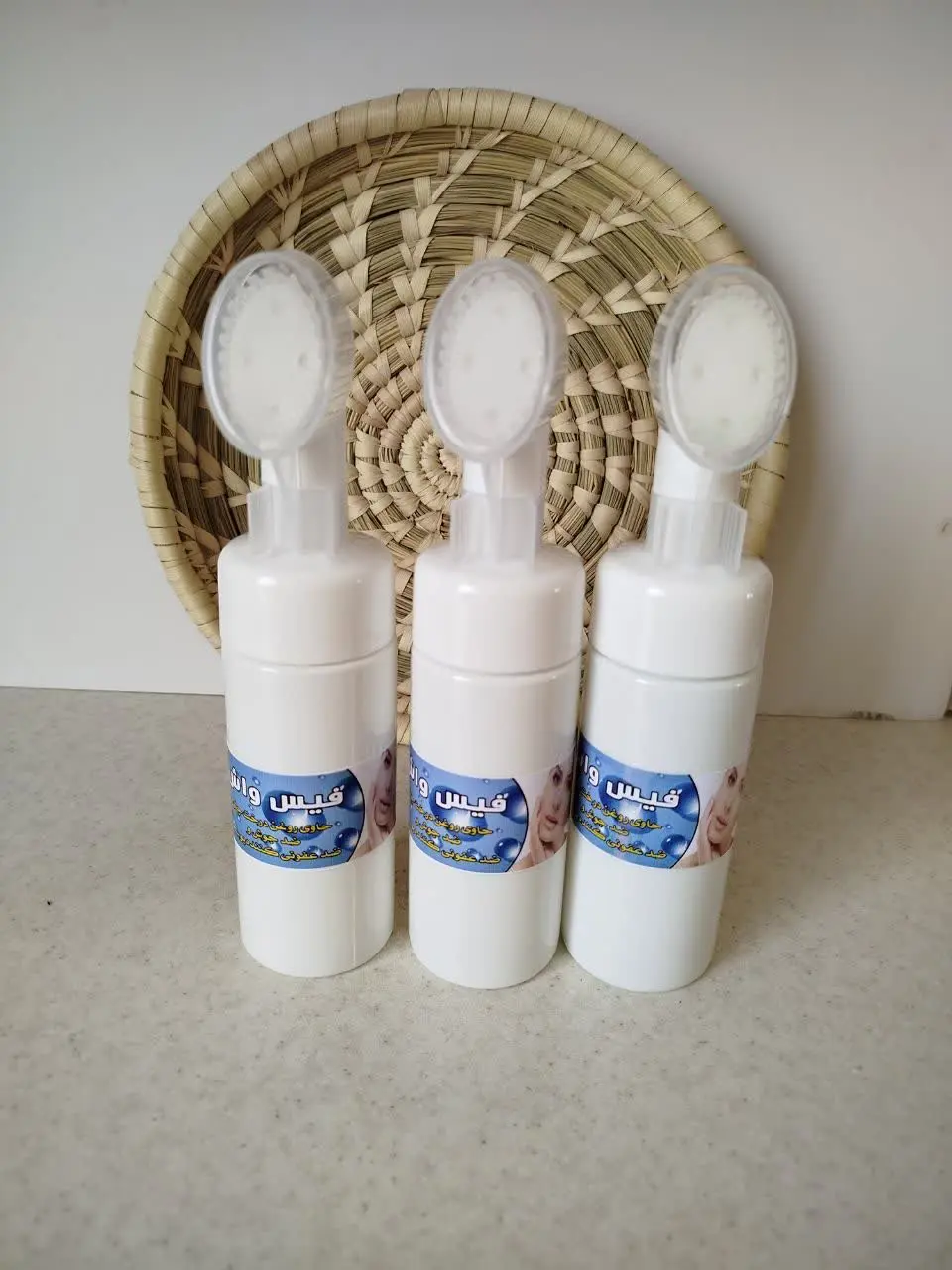 ✴️حاوی روغن درخت چای ضد جوش