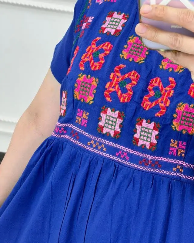 ساحلی هندی سلن گلدوزی 
