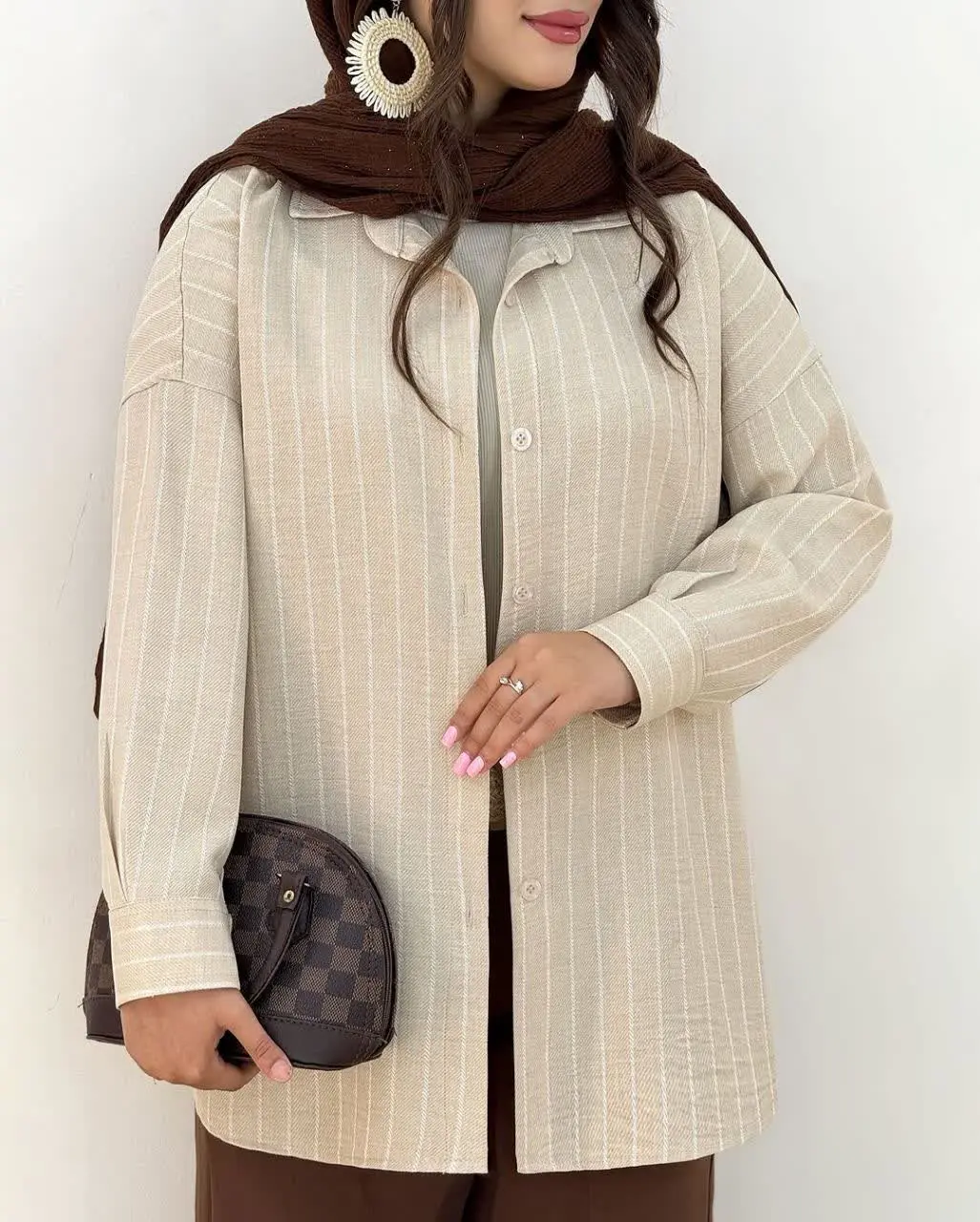 👚 نام: مانتو ایدا