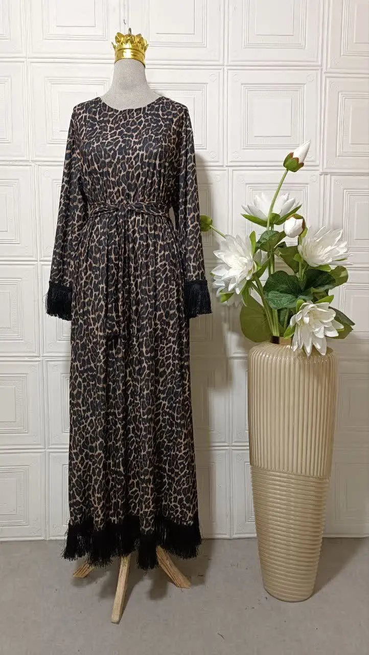 نام: عبا پلنگی 
