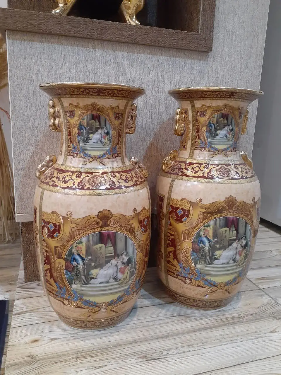 یک جفت گلدان 
