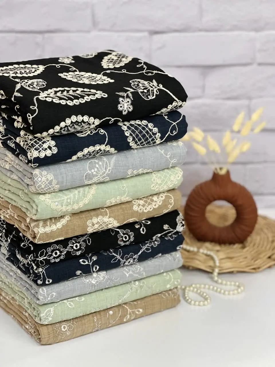 رنگ مشکی و سورمه‌ای ۴۴۵/۰/۰۰
