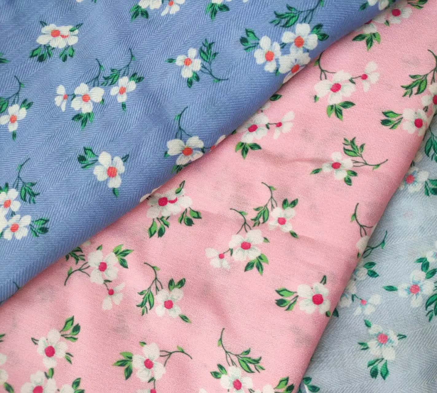 صورتی و آبی 🌸🦋
