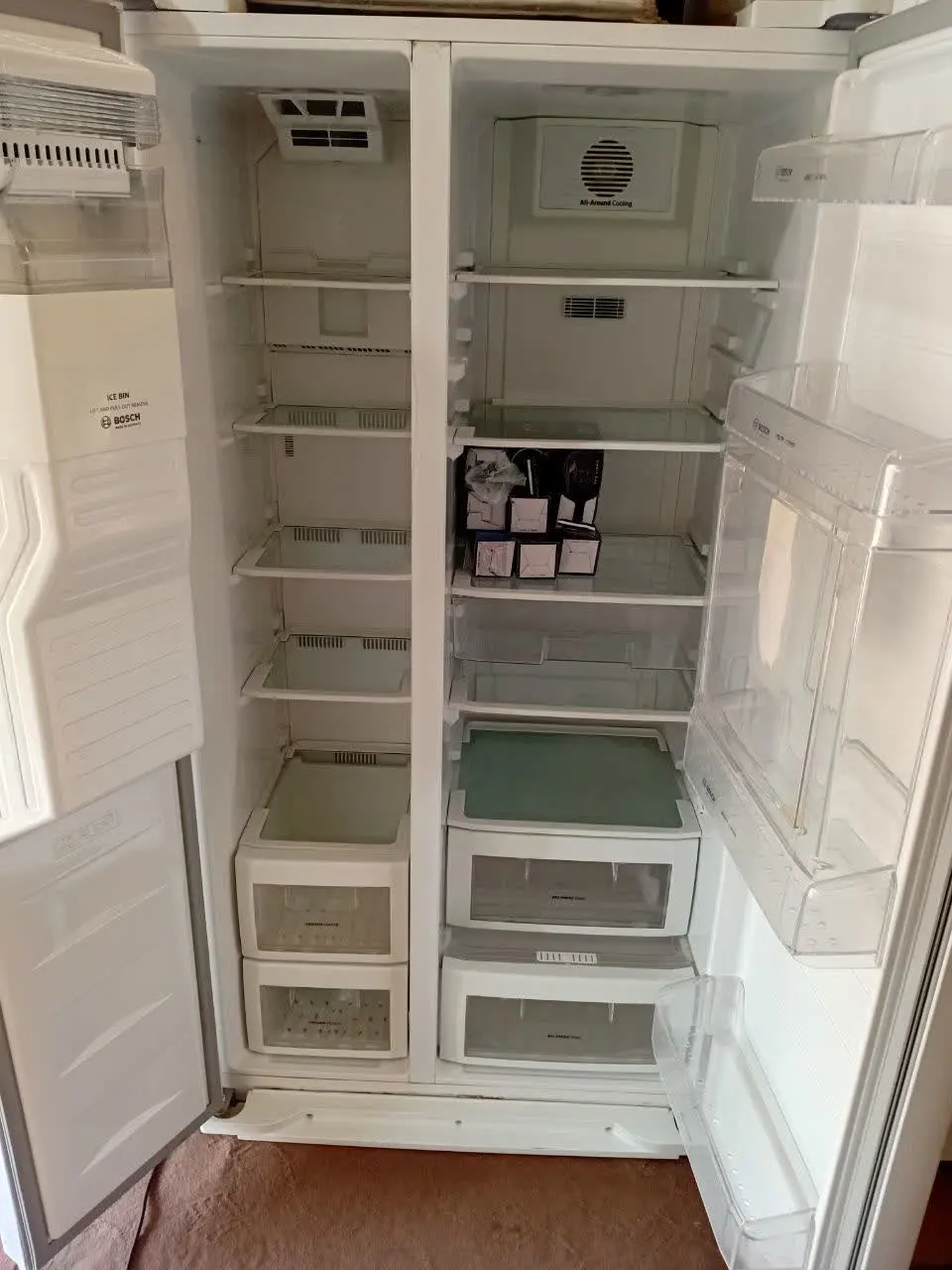 یخچال فریزر ساید الکترو است...