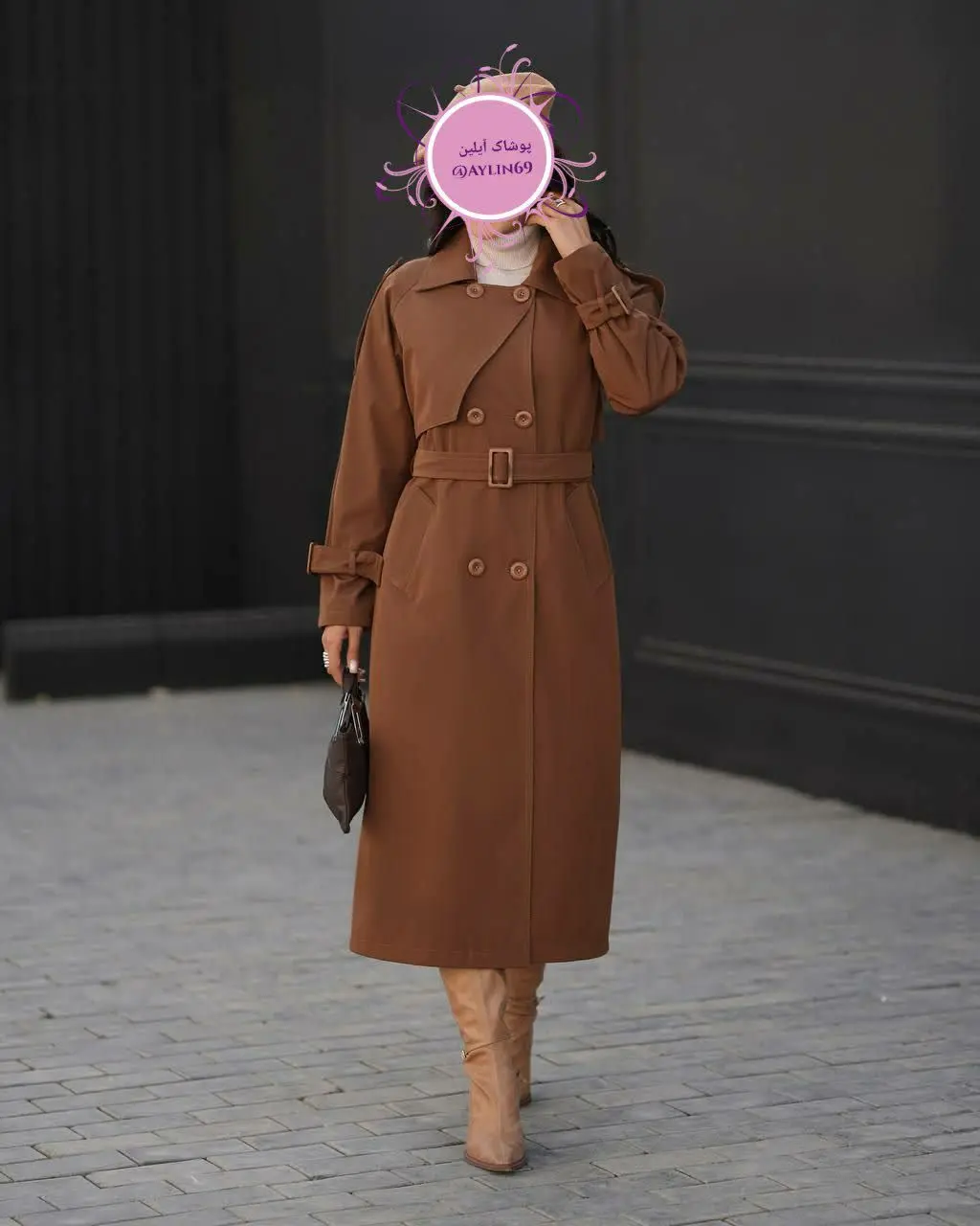 ؛ سانتانا بلند پشت شنل 🍂