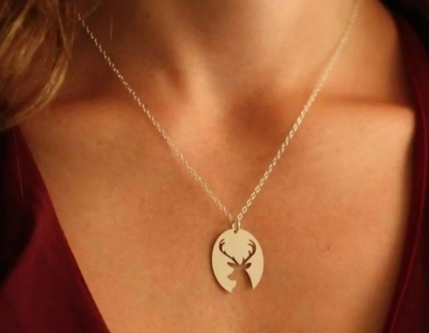 گردنبند گوزن استیل و رنگ ثابت 🤌
