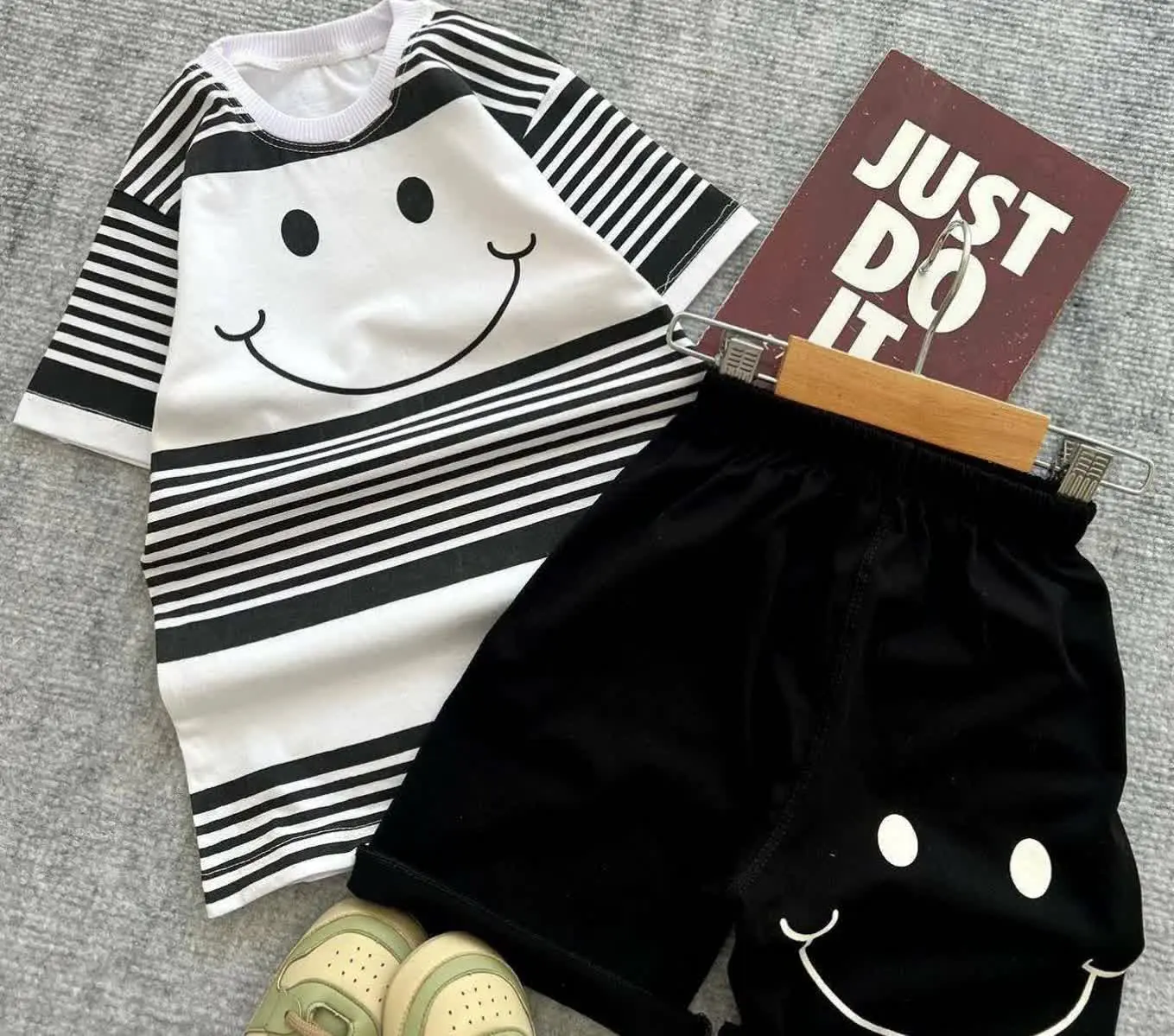 ست اسپرت لبخند
