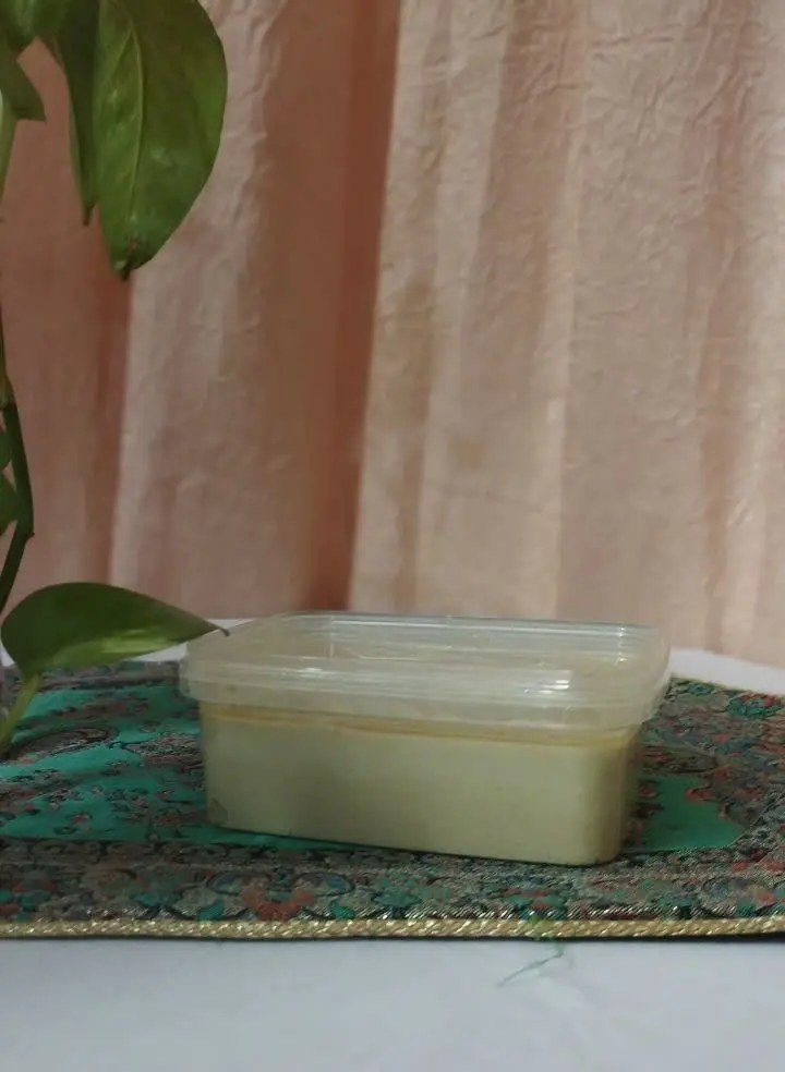 وزن با بسته بندی: ۴۰۰ گرم"