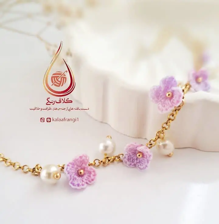 زنجیر و اتصالات این دستبند ظریف
