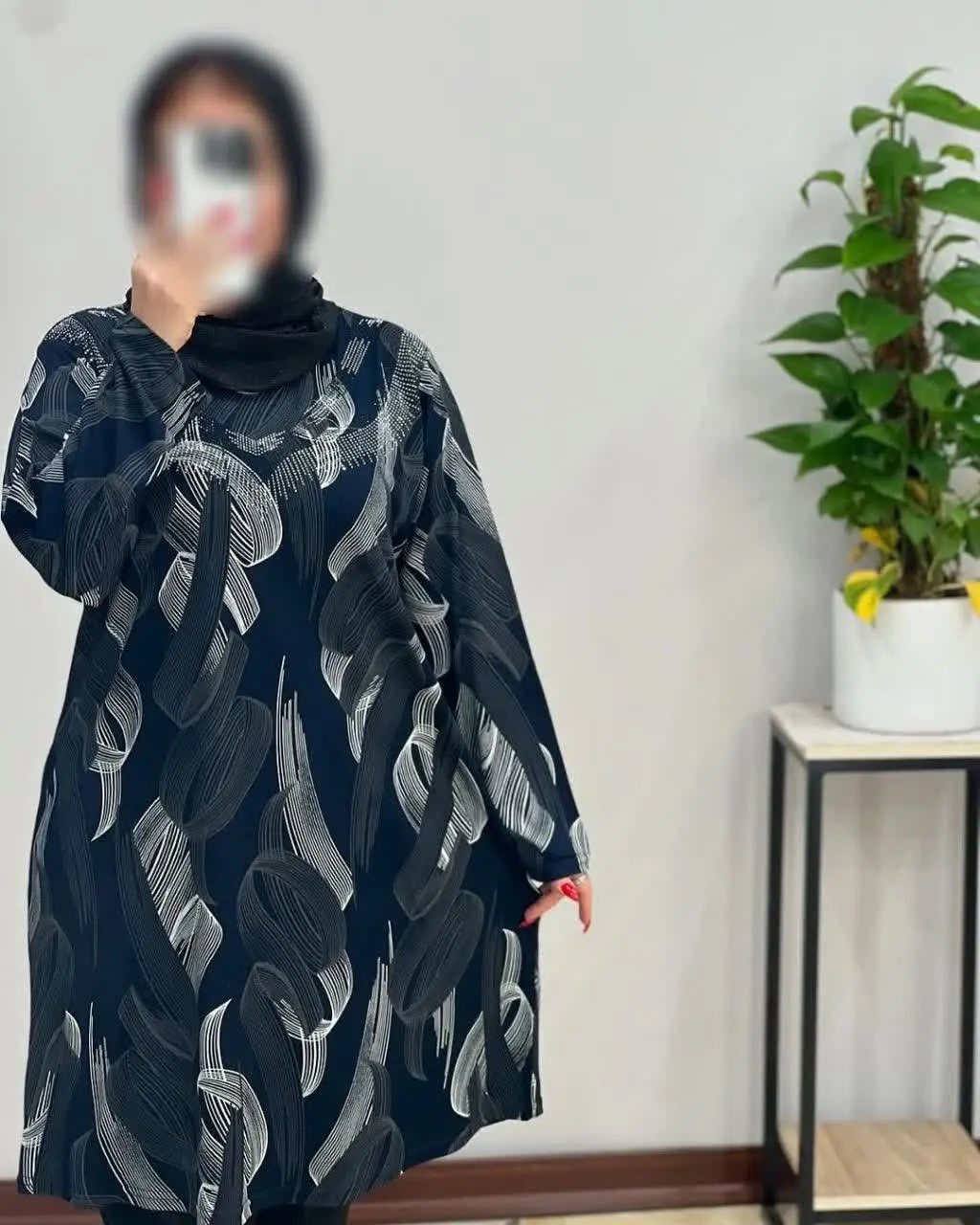 🌸 یه کار قد بلند و زیبا با پارچه نخ ویسکوز عالی که کاملا کش میاد با طرح نگین قسمت سینه و چاپ سه بعدی زیبا 
