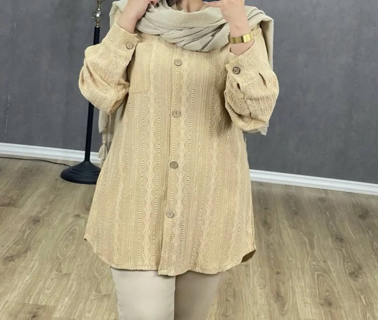 🌸 نام: شومیز ماه 
