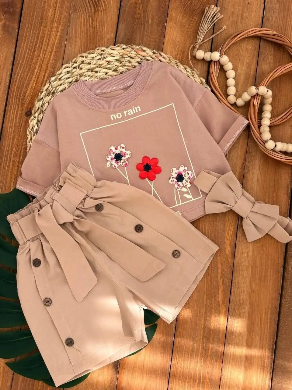 👚نام: سه تیکه کراپ شلوارک سه گل با هدبند❣️
