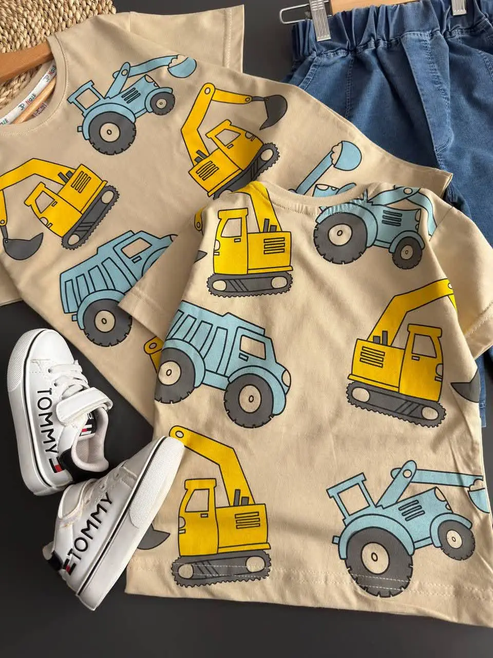 همه پسرا عاشق ماشینن✌️😍
