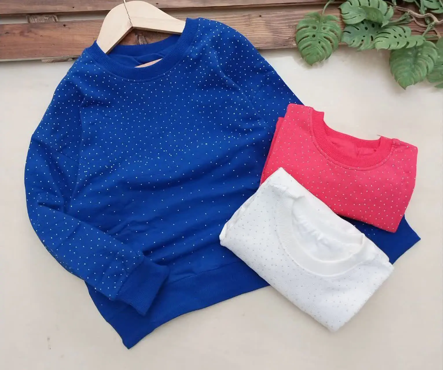 بلوز تک نگین پرسی