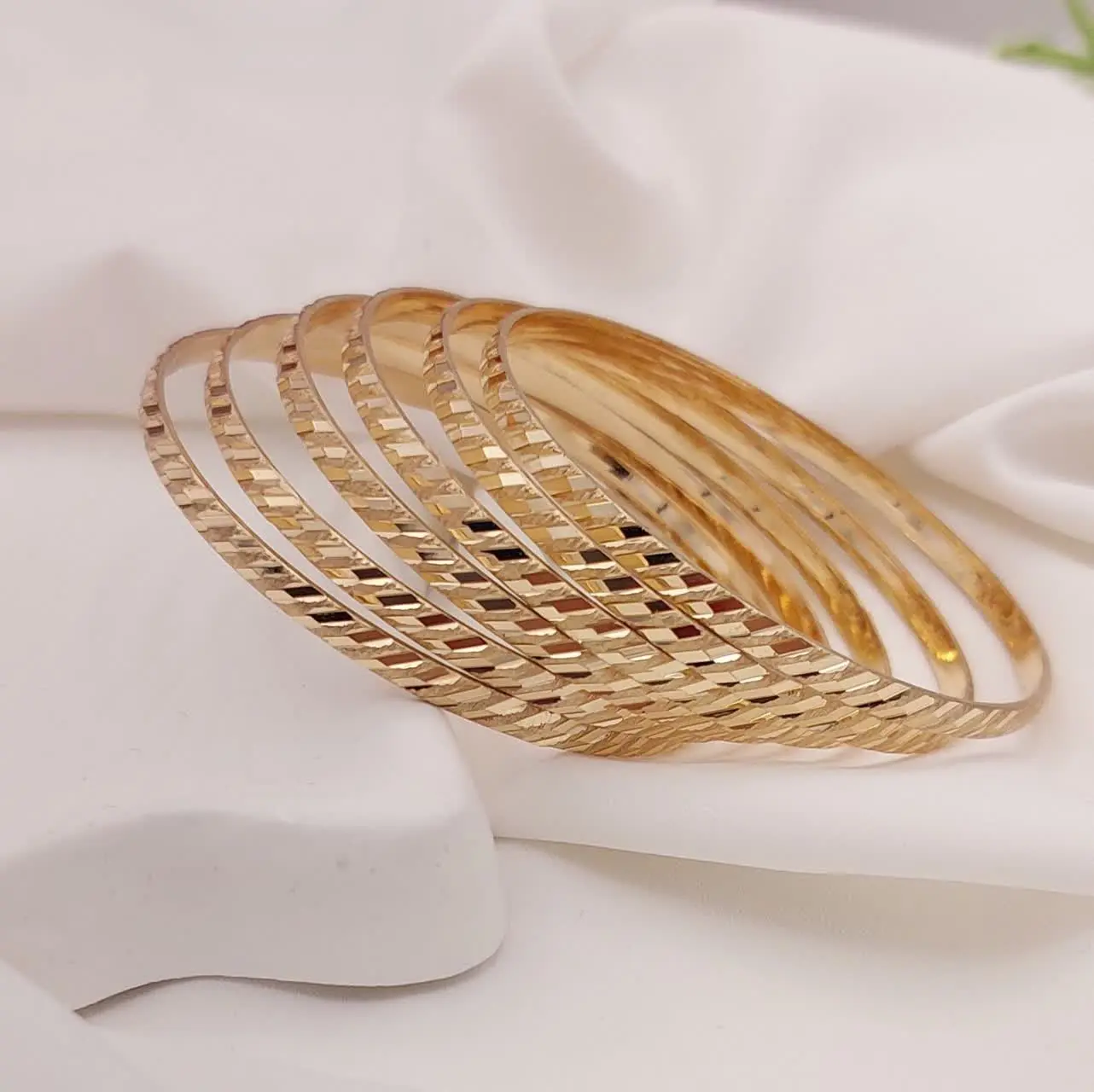 #النگو ریز ۳میل طلا‌روس جدید😍
