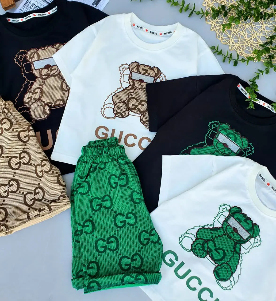 ست خواهر برادری😉
