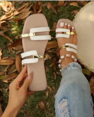 صندل مربع خوووشگل و نازه😍😍😍
