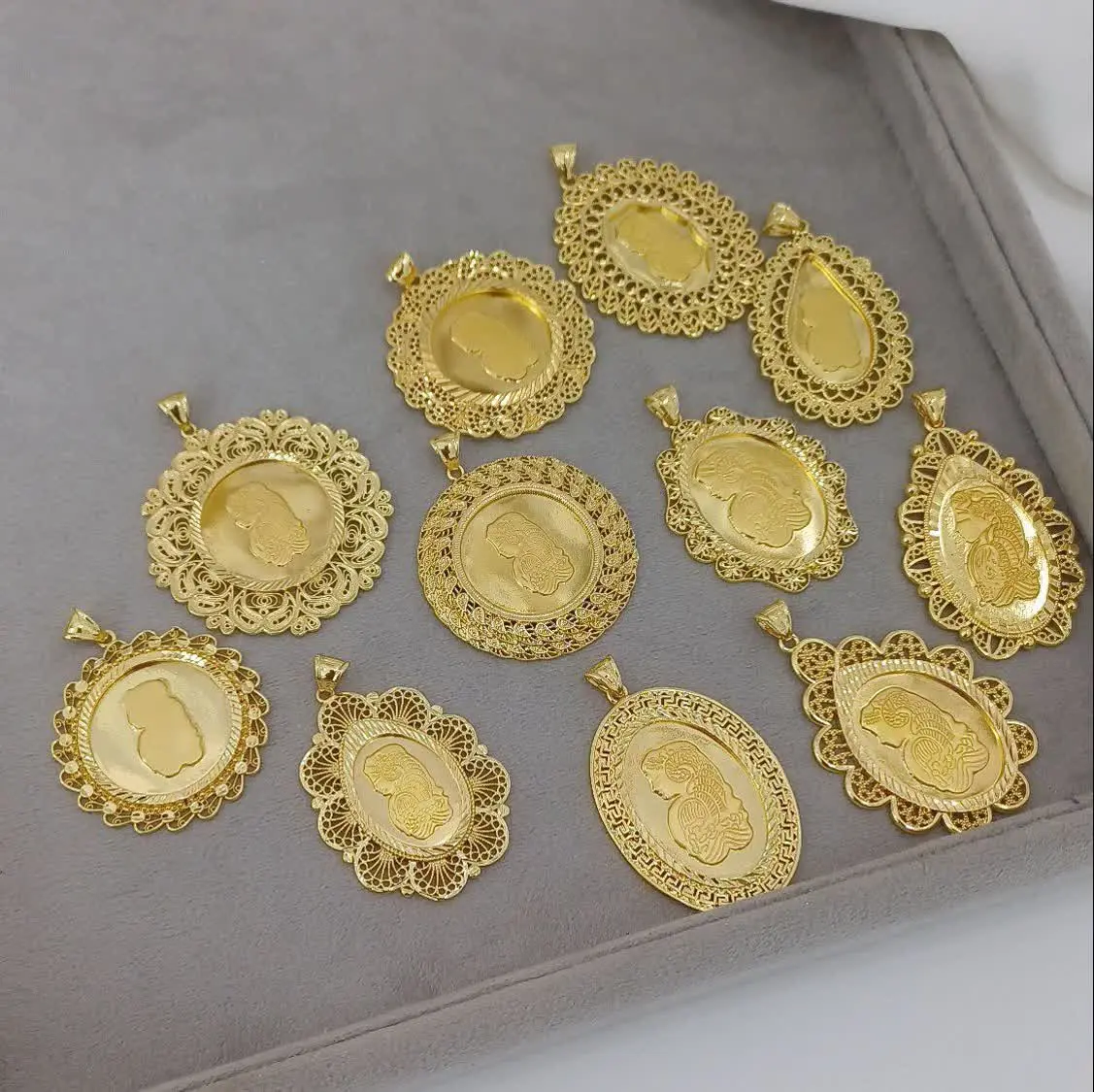 انواع پلاک‌های مریمی 
