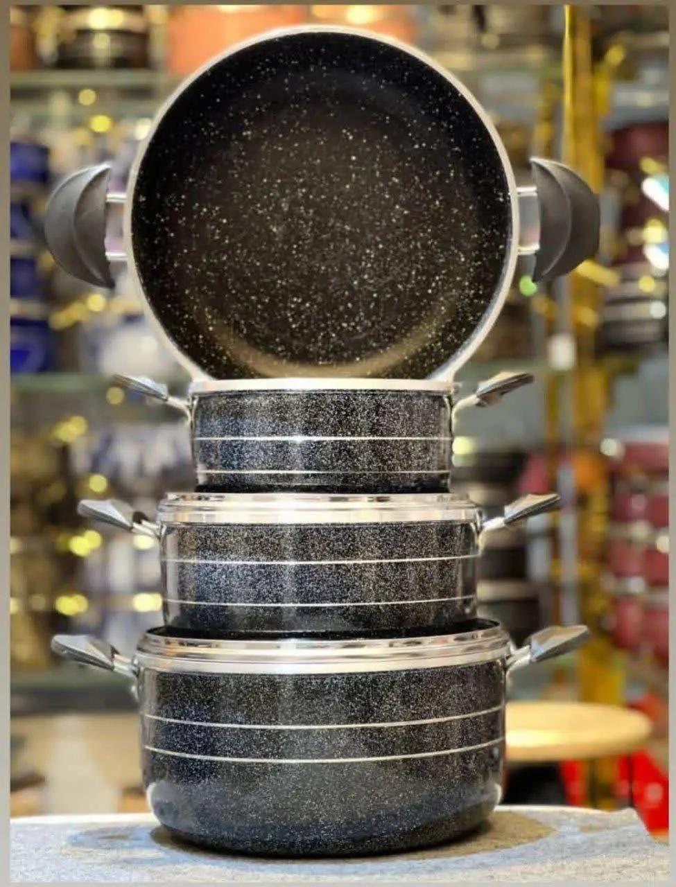 گرانیت ۳لایه تیره