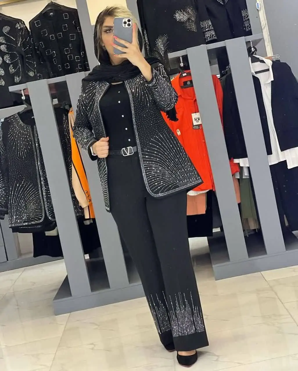 👚 نام: کت شلوار مزونی لاریسا
