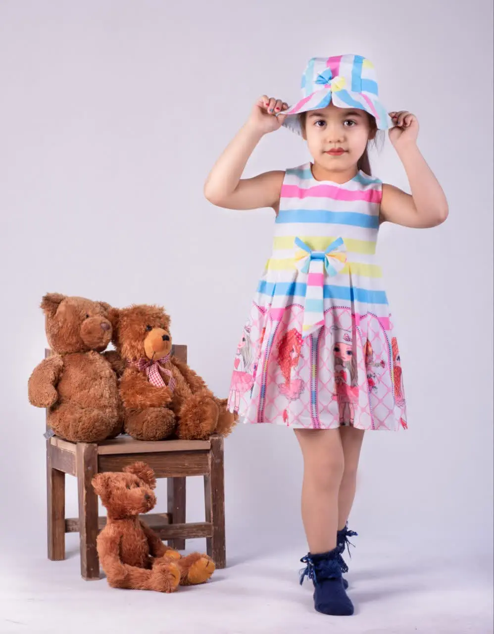 سارافون چاپی رنگین کمان کلاه دار 
