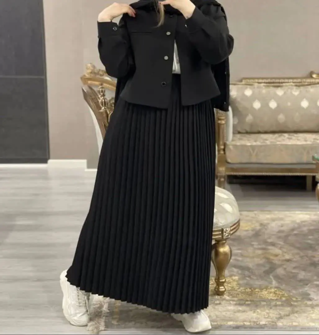 👚 نام: کت دامن پلیسه
