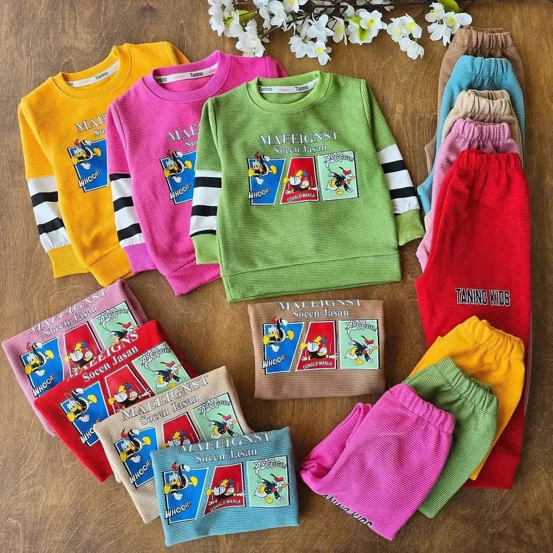 بلوز شلوار اتوبانی اردک دونالد 
