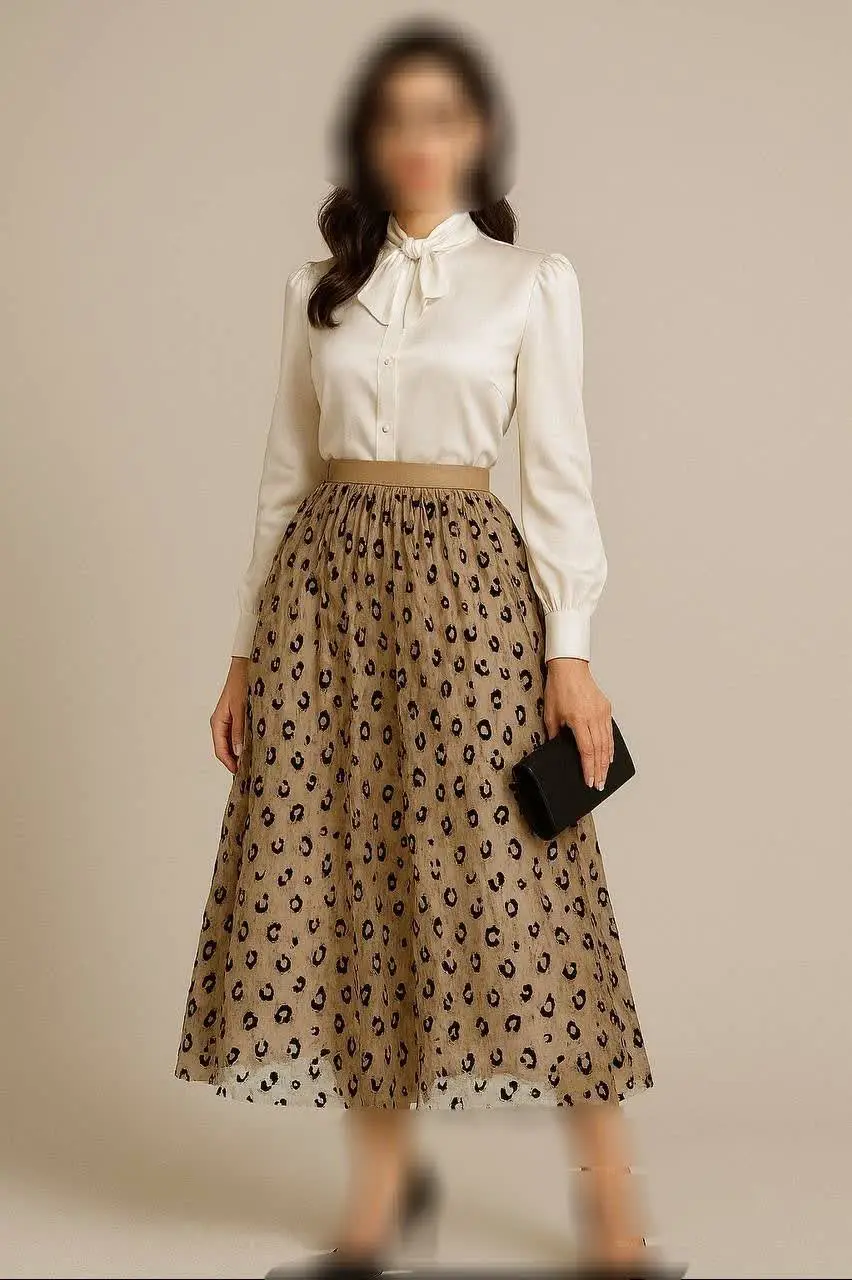 دامن دو رو , حریر گل مخملی