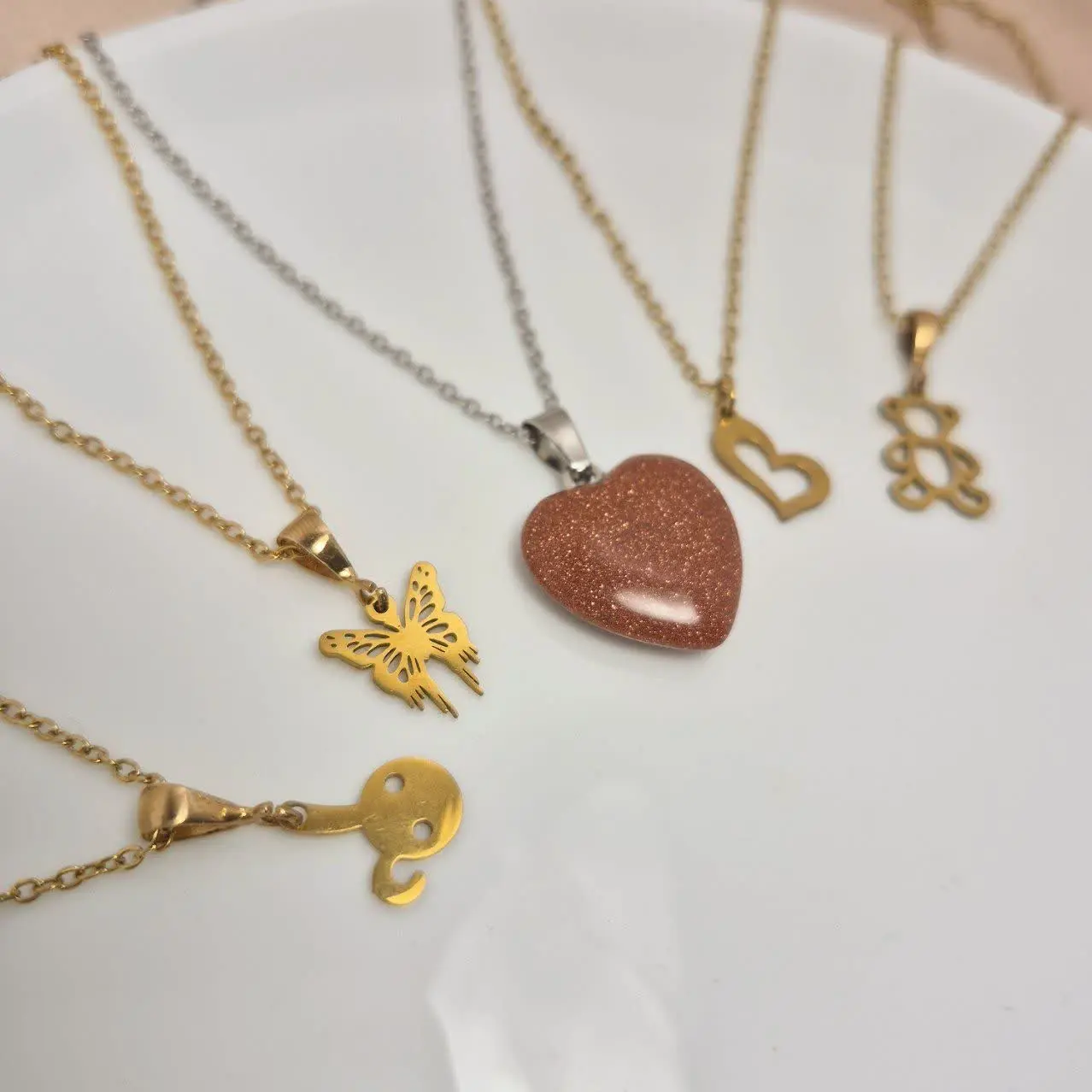 ♦️مدل پلاکها در هر پک متفاوت هست
