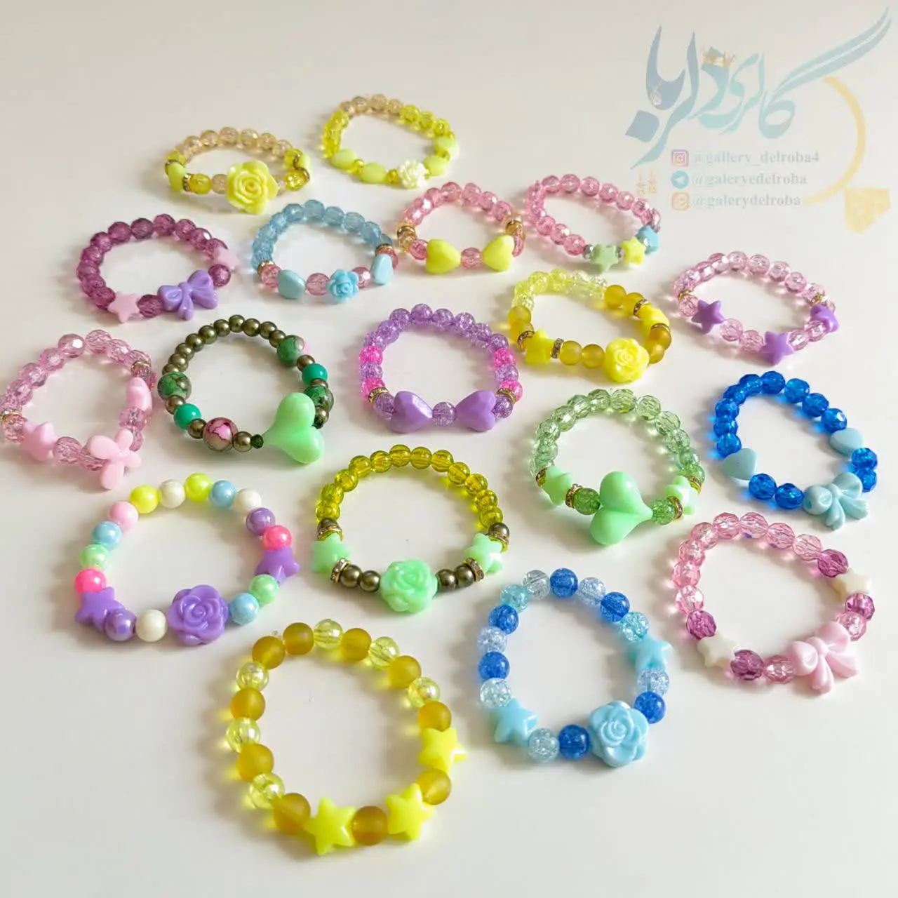 دستبند‌های رنگی دخترانه 
