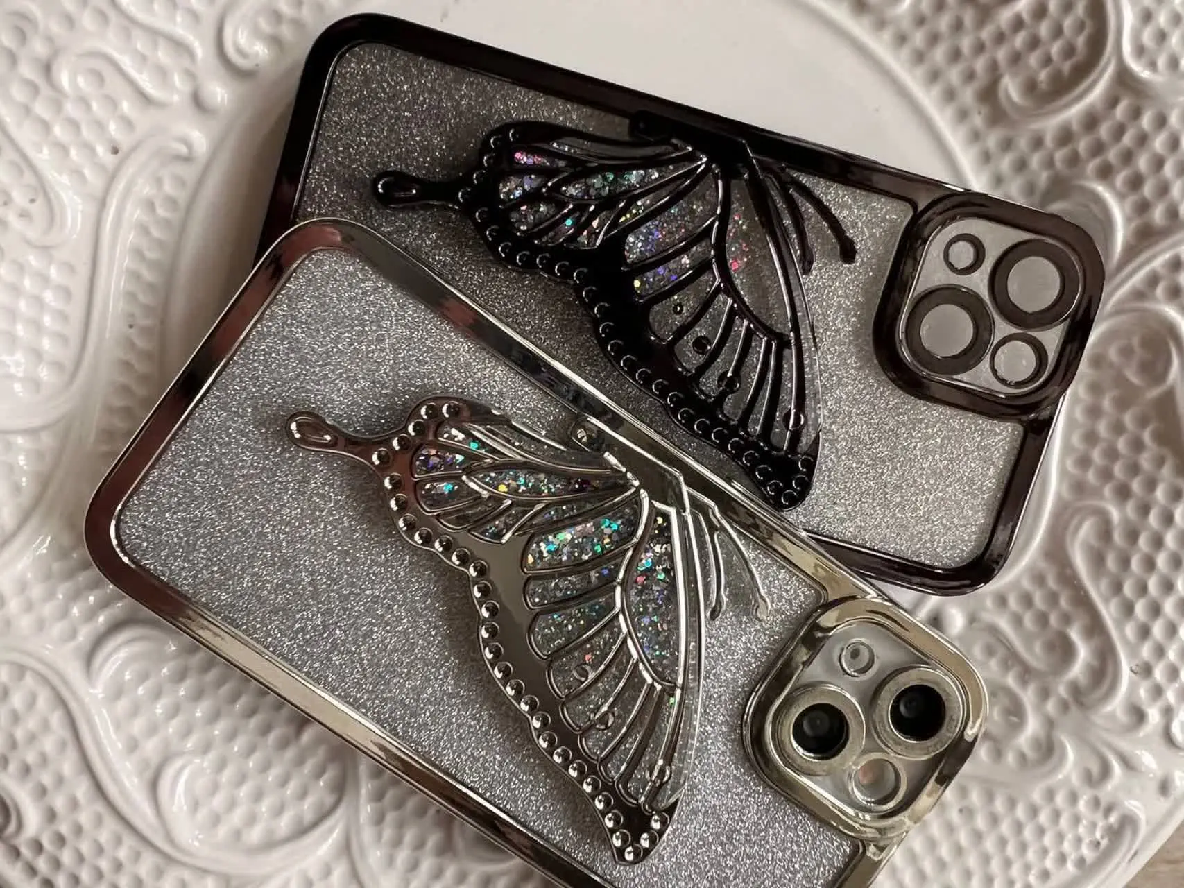 📱مدل قاب: قاب پروانه شاین آکواریومی در سه تم رنگی مختلف مخصوص انواع #سامسونگ #شیائومی و #آیفون 
