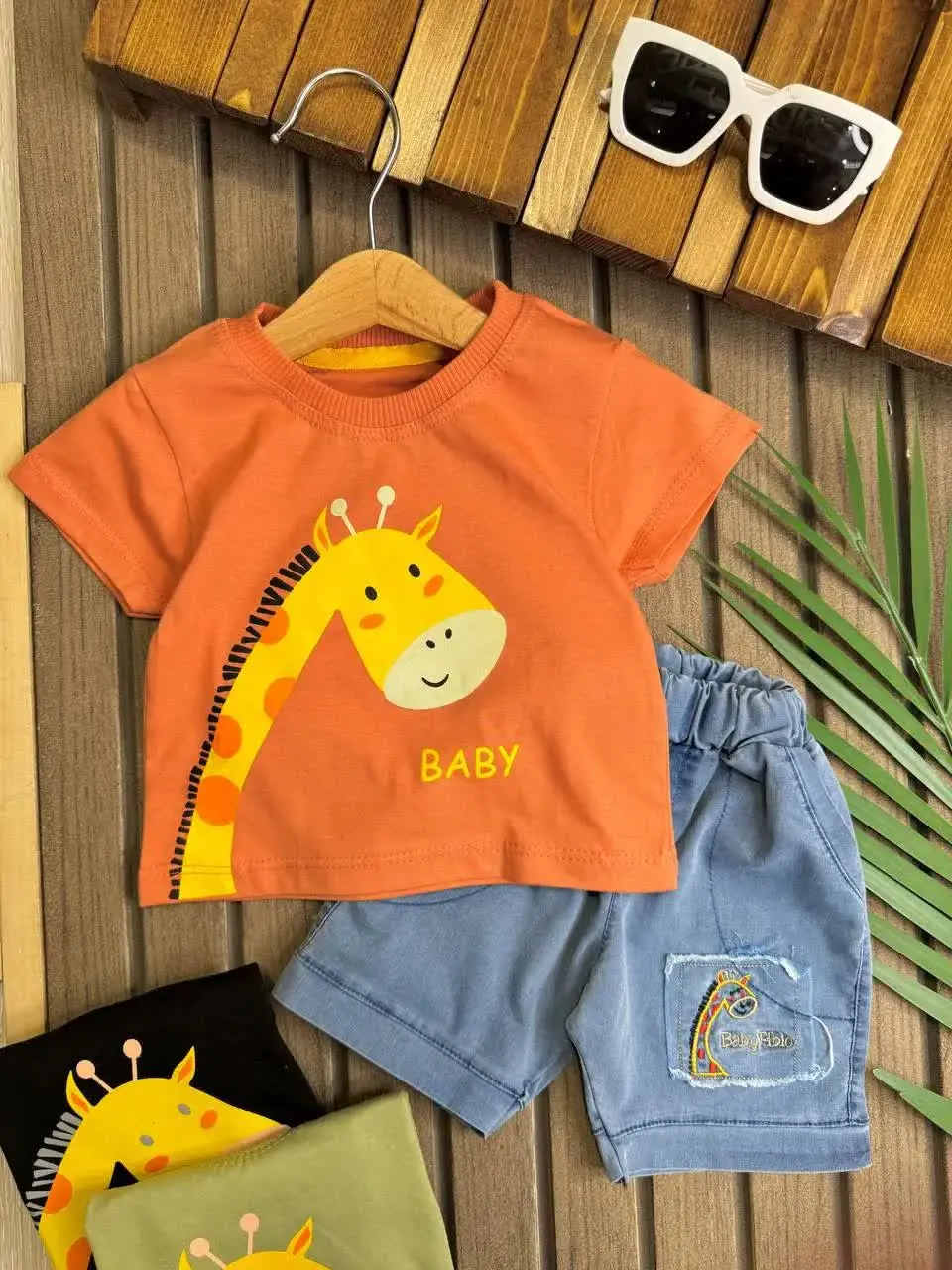 من اومدم به ست خوشکل و جذاب😍😍
