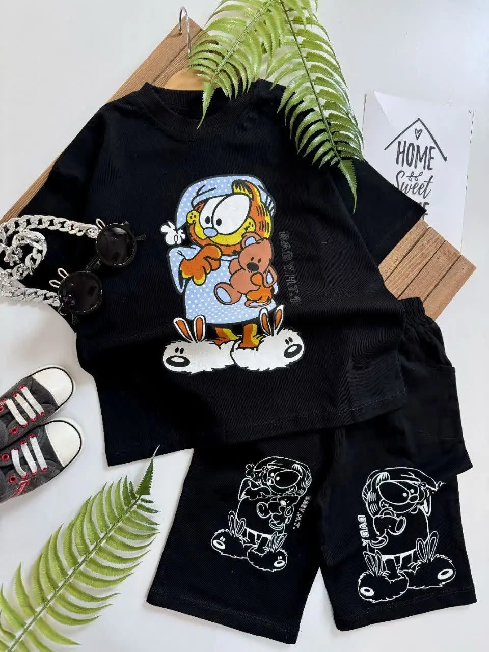 👚نام: ست لش گارفیلد
