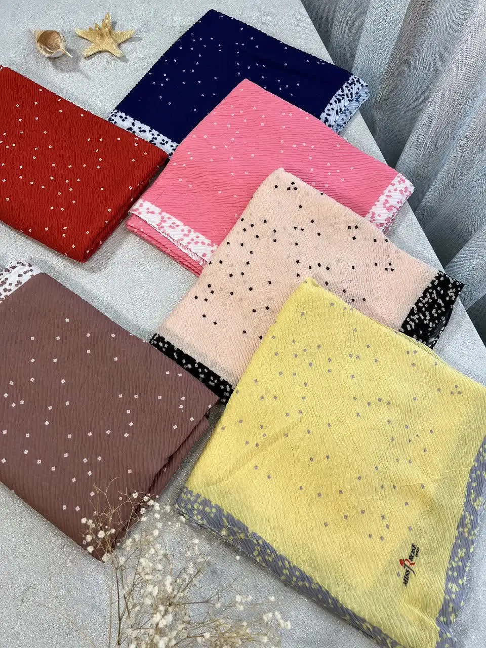 روسری پلیسه برشکا