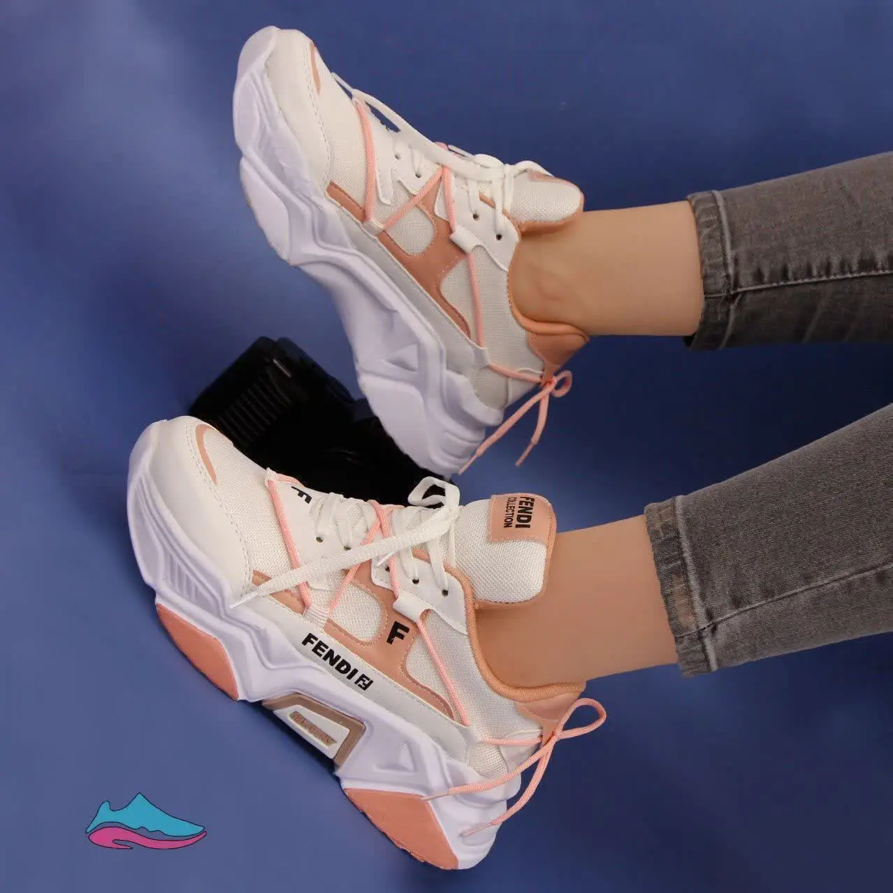 👚نام: فندی
