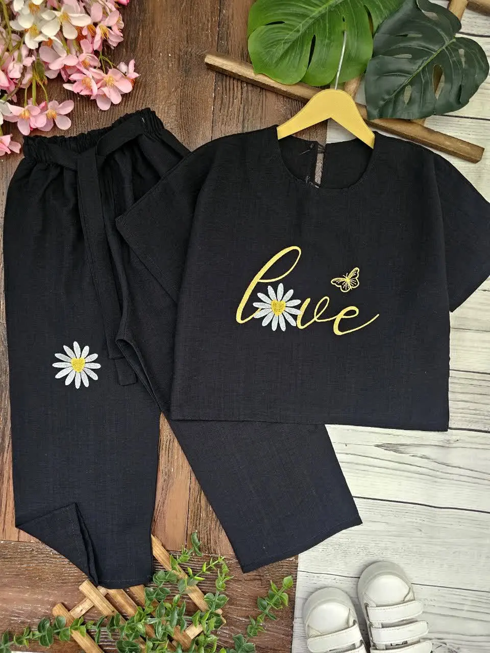 کراپ و شلوارک مهدیس 
