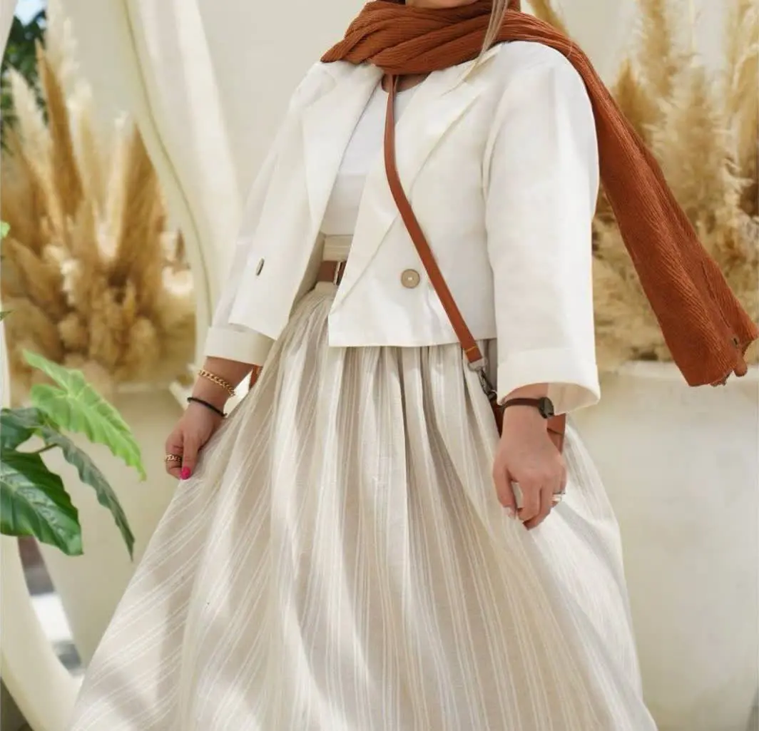 نام: کت و دامن آدرینا
