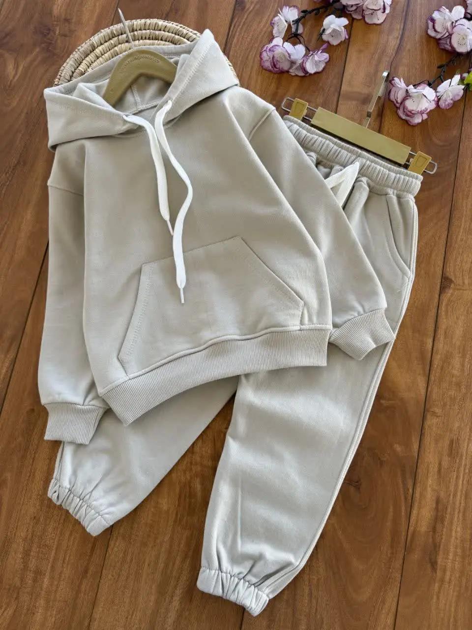 هودی و شلوار داخل کرک اسپرت...