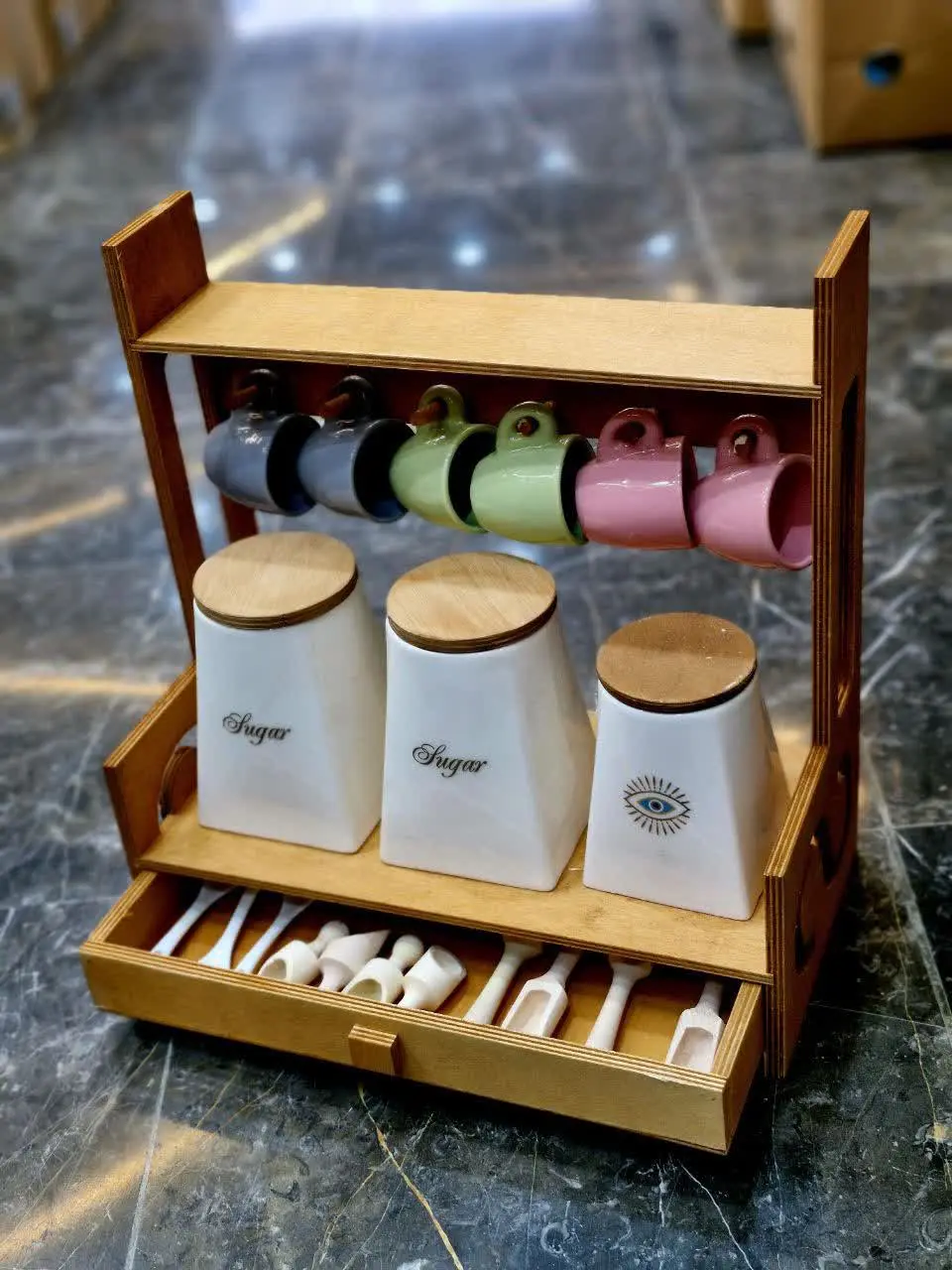 استند چوبی کشودار
